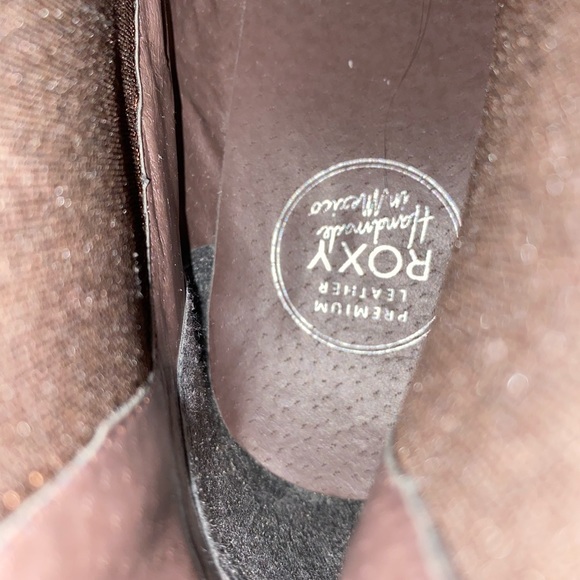 Brand new Roxy boots - Picture 4 of 5